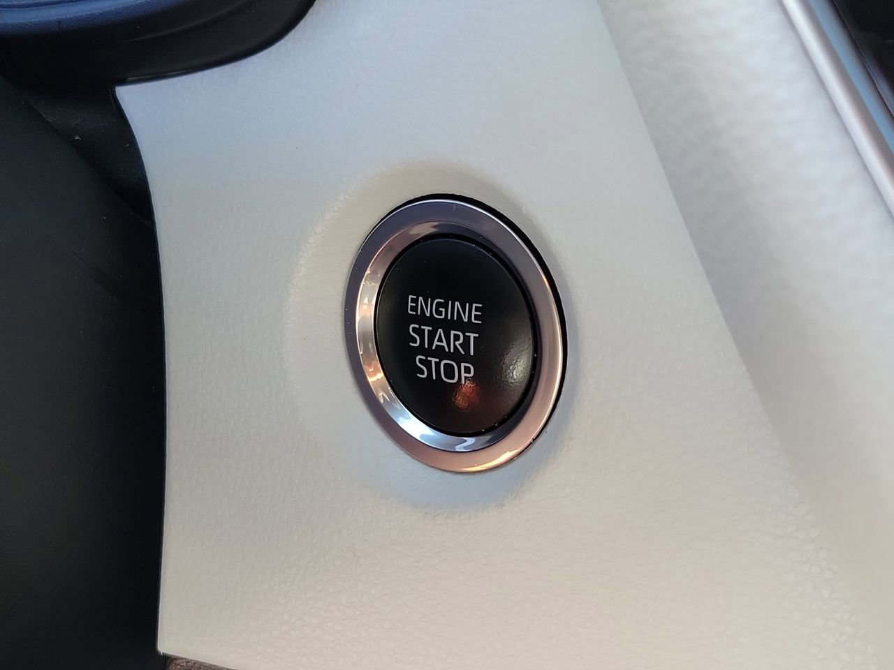 Used 2023 Toyota Corolla SE image 29