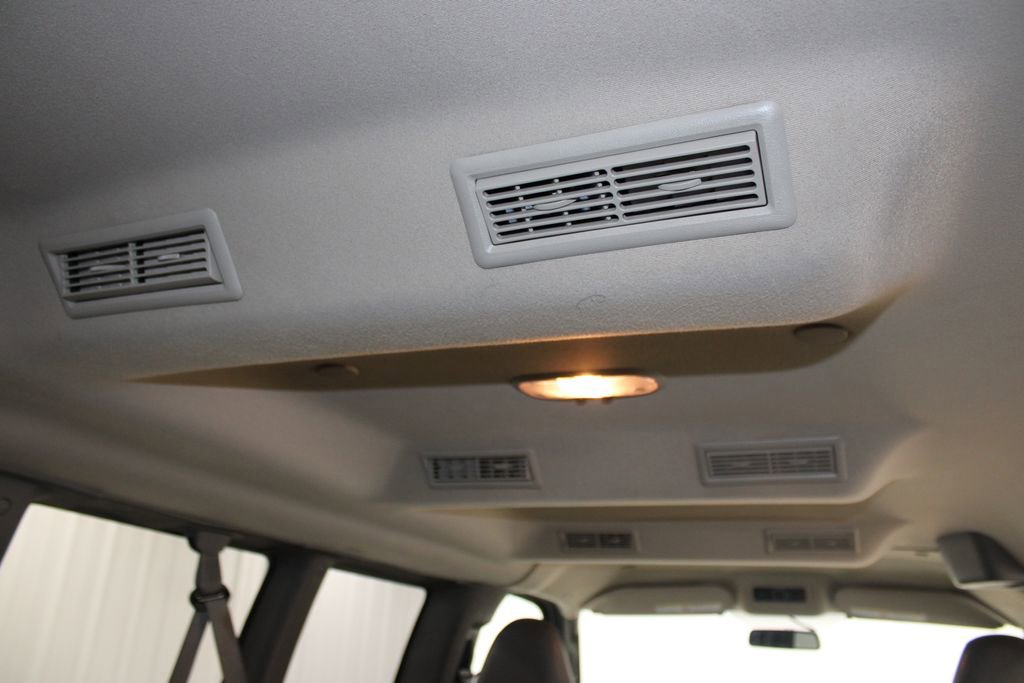 Used 2023 Chevrolet Express 3500 LS image 28