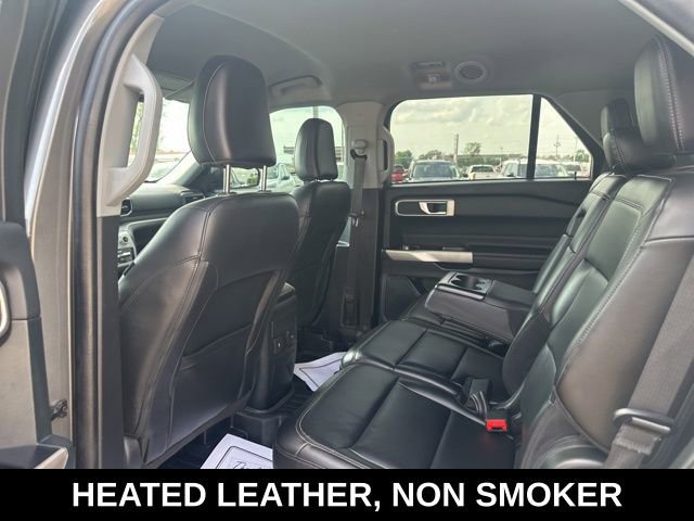 Used 2023 Ford Explorer XLT w/ Equipment Group 202A RWD image 2