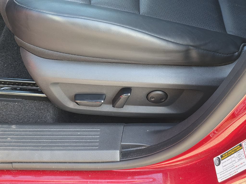 Used 2021 Nissan Rogue SV w/ Premium Package FWD image 19
