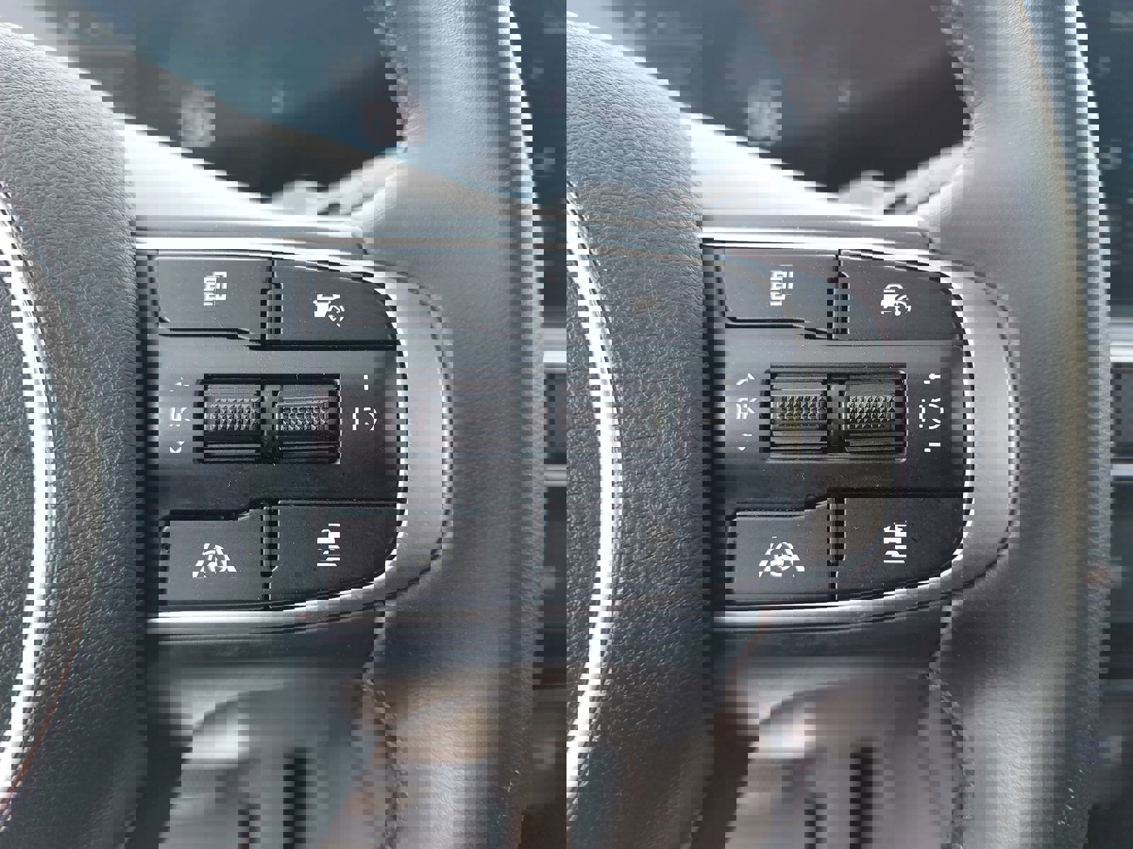 Used 2025 Kia K5 GT-Line w/ GT-Line Premium Package image 19