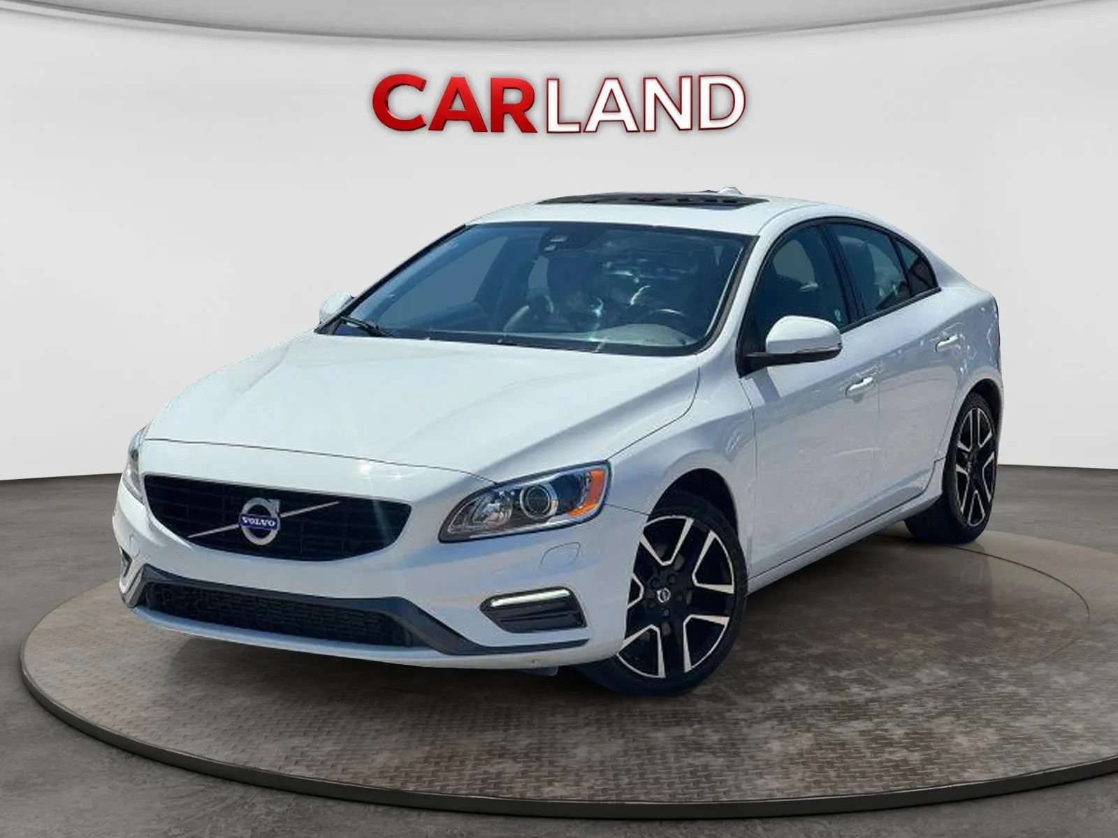 Used 2017 Volvo S60 T5 Dynamic FWD image 2