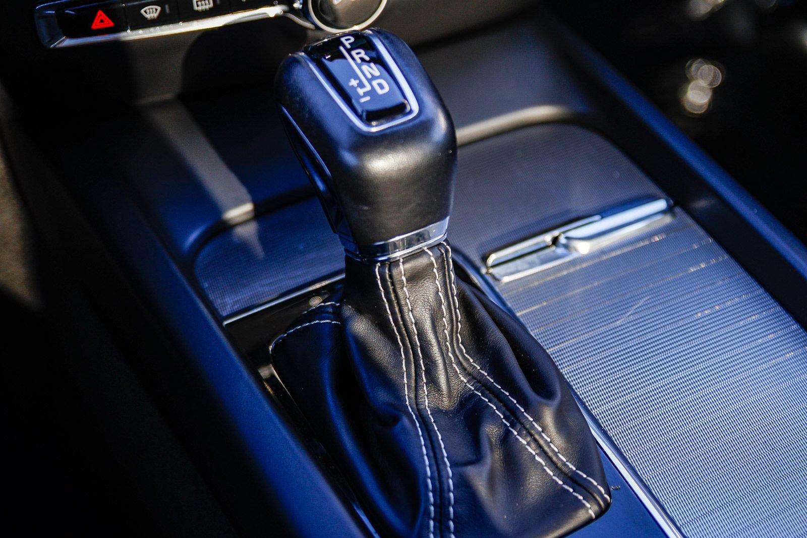 Used 2021 Volvo V60 T6 R-Design w/ Advanced Package image 25