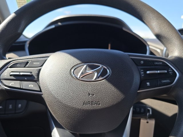Used 2020 Hyundai Santa Fe SE image 14
