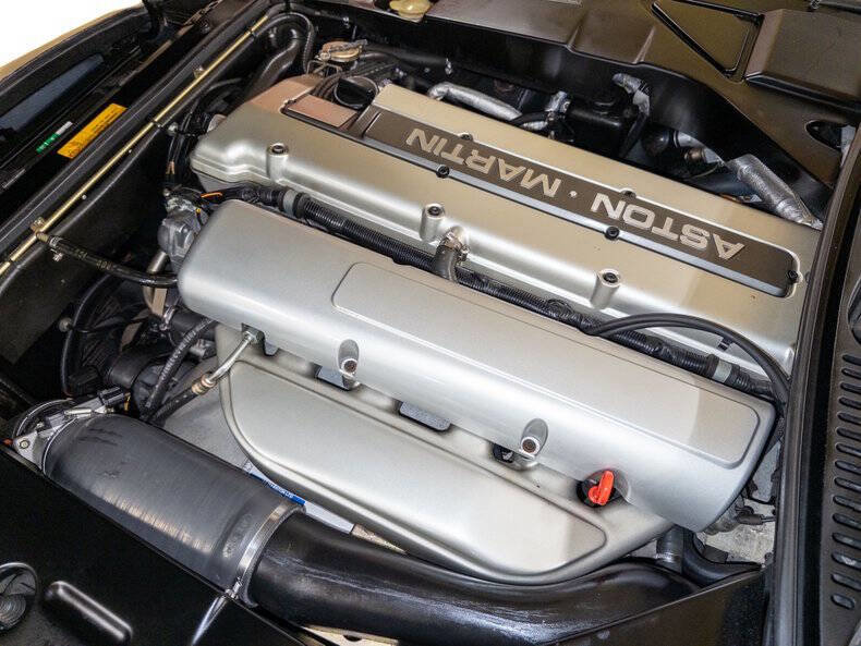 Used 1998 Aston Martin DB7 Volante image 21