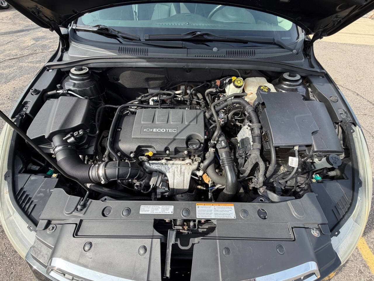 Used 2011 Chevrolet Cruze LTZ FWD image 22