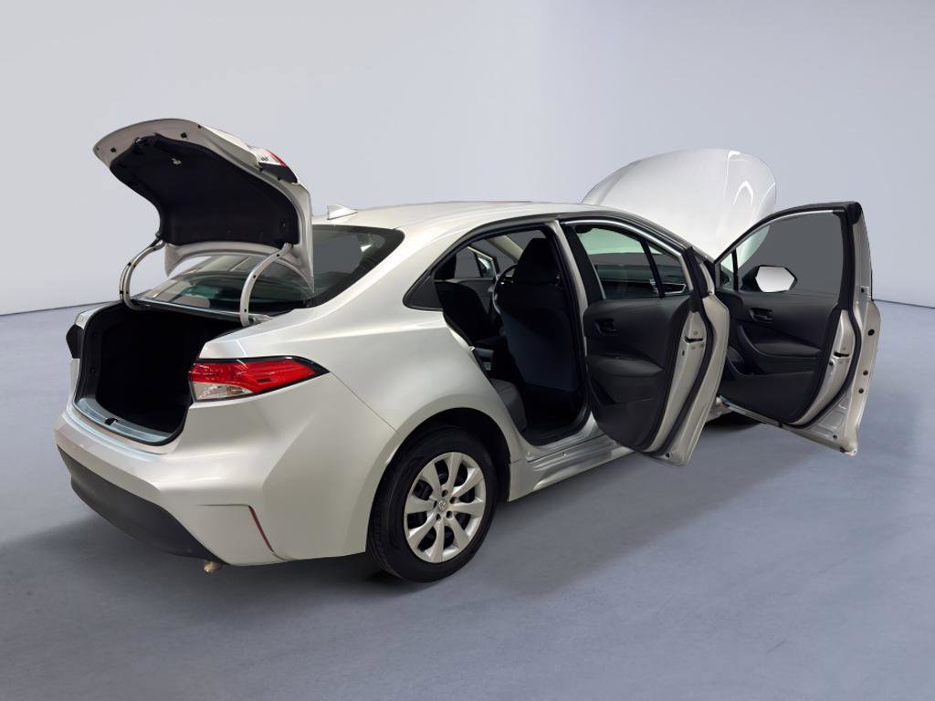Used 2023 Toyota Corolla LE image 12