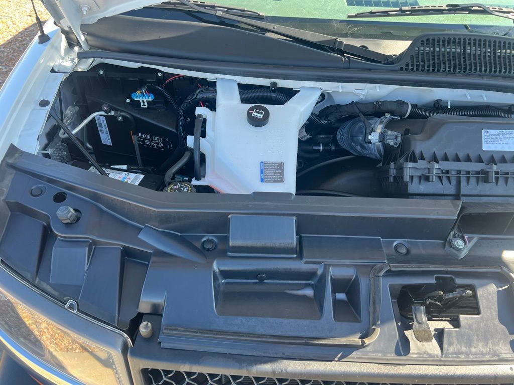 Used 2024 Chevrolet Express 2500 w/ Driver Convenience Package RWD image 38