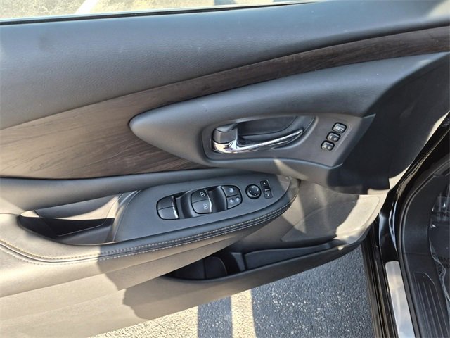 Certified 2024 Nissan Murano Platinum w/ Cargo Package image 23