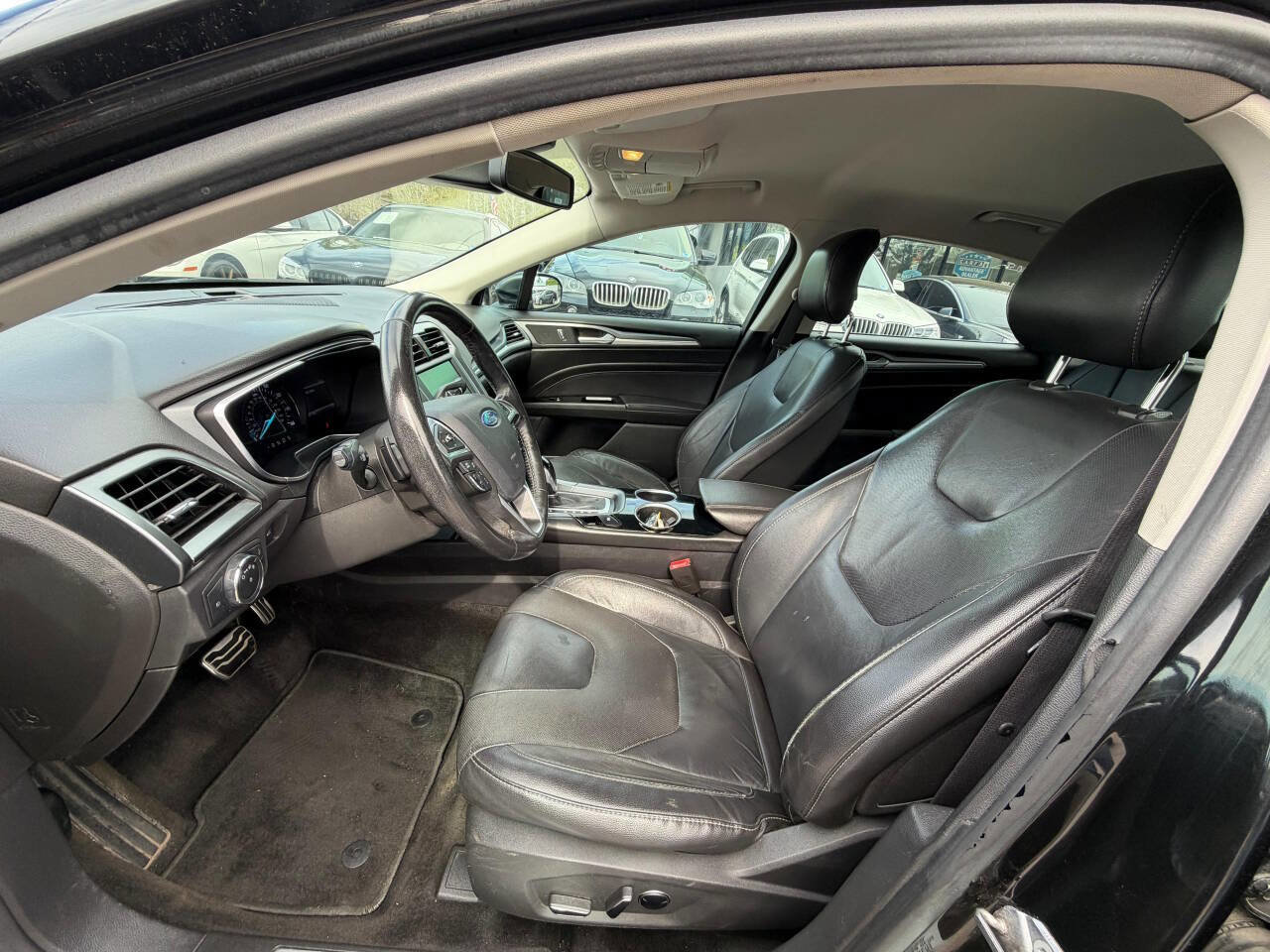 Used 2013 Ford Fusion Titanium w/ Titanium Driver Assist Pkg image 10