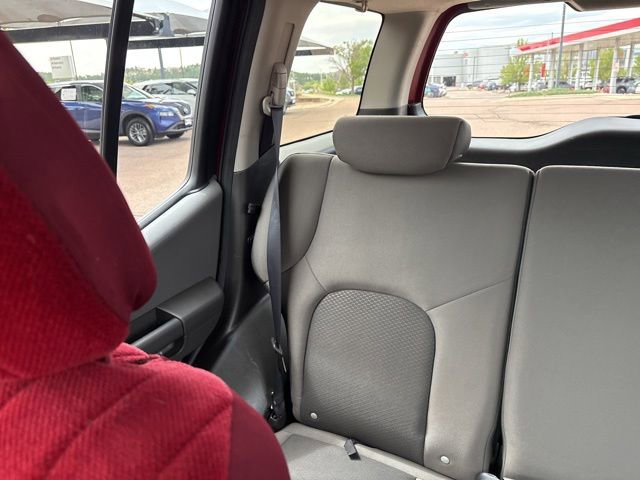 Used 2011 Nissan Xterra S AWD/4WD image 16