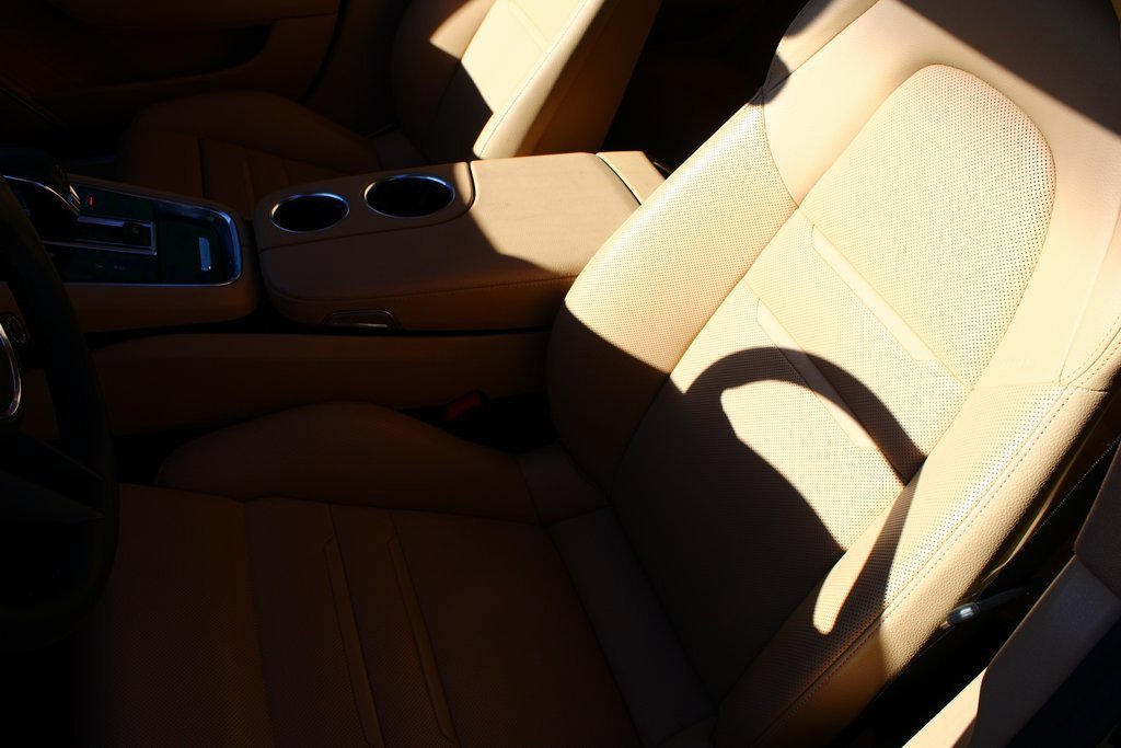 Used 2021 Porsche Panamera 4S image 4