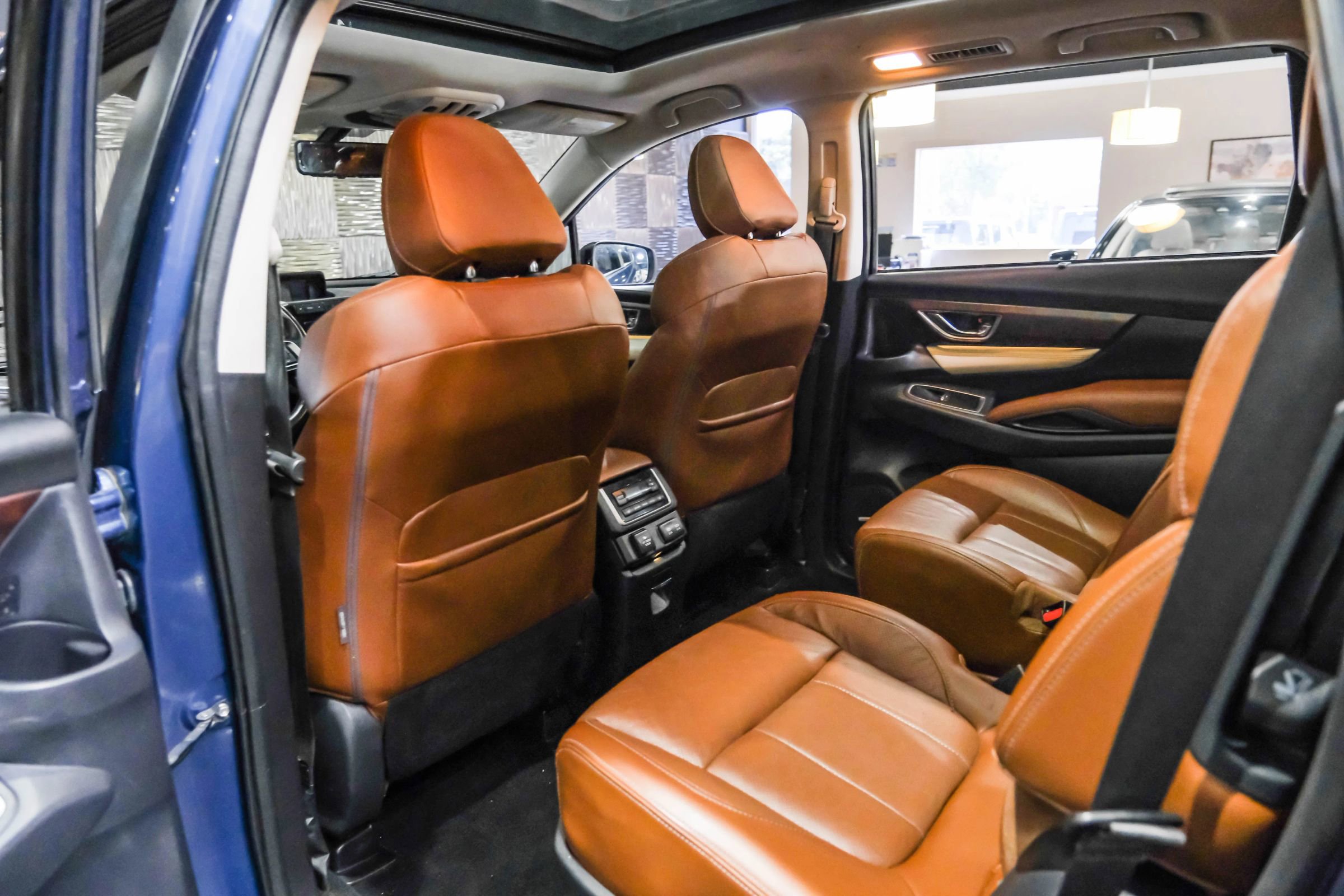 Used 2019 Subaru Ascent Touring w/ Popular Package #3 AWD/4WD image 32
