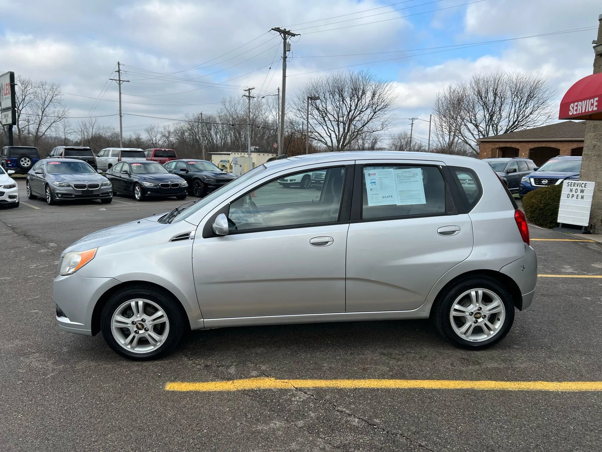 Used 2011 Chevrolet Aveo5 LT w/ Power and Convenience Package image 8