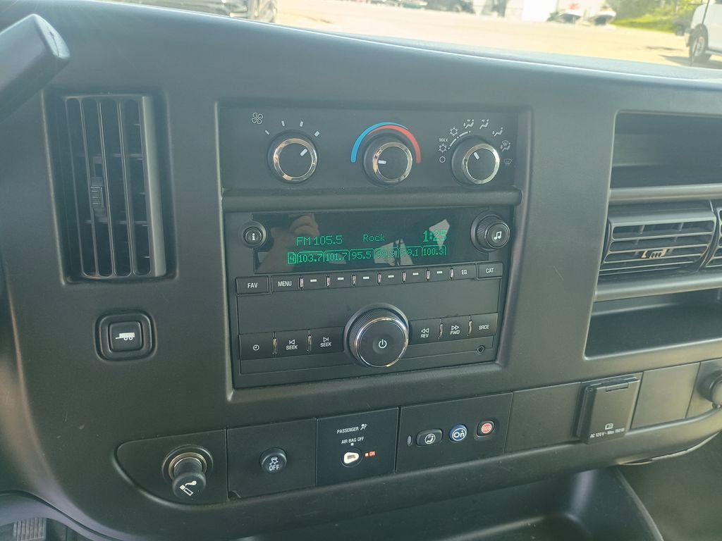 Used 2017 Chevrolet Express 2500 LS RWD image 12