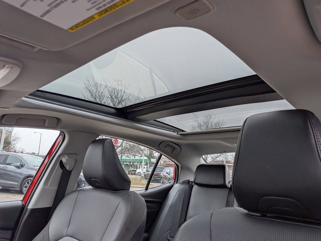 Used 2025 Toyota Camry XLE AWD/4WD image 13