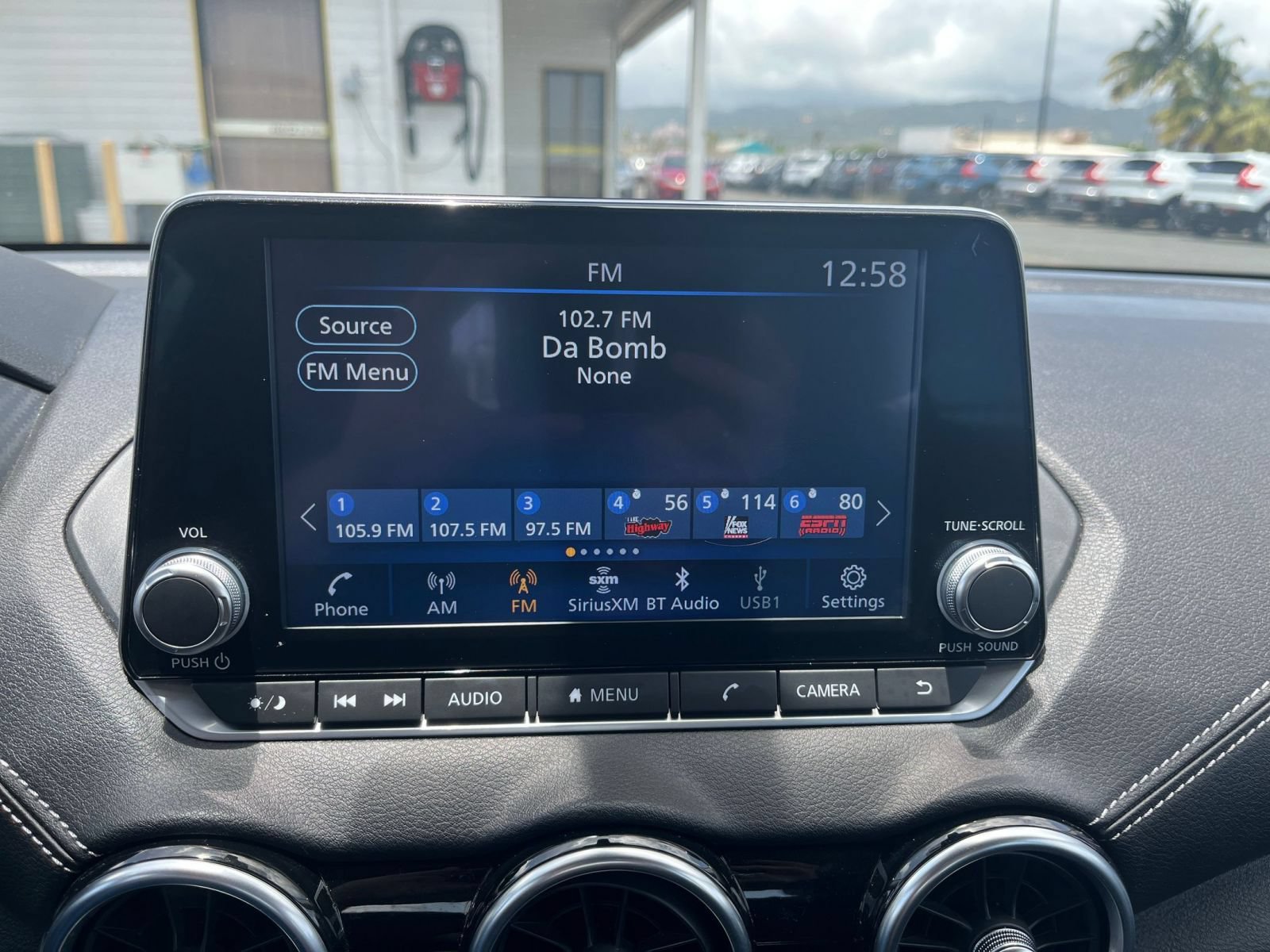 Used 2025 Nissan Sentra SV FWD image 20