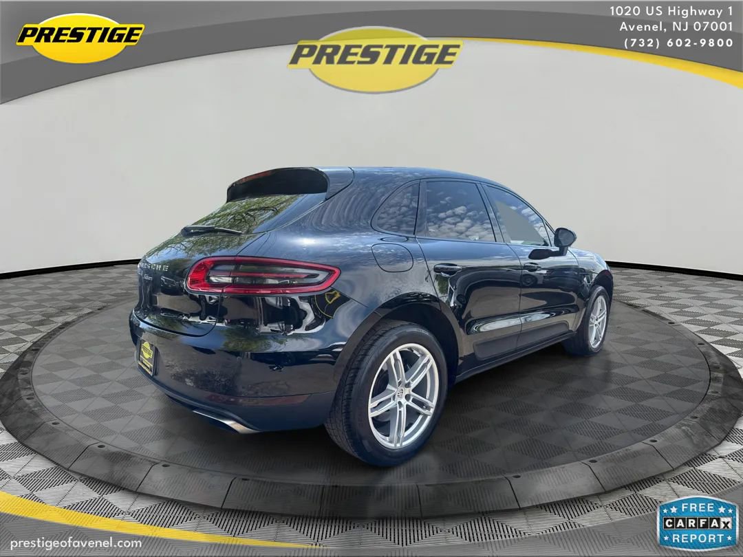 Used 2018 Porsche Macan Sport Edition AWD/4WD image 5