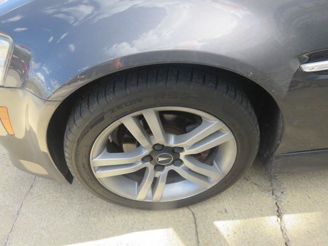 Used 2009 Pontiac G8 w/ Premium Package RWD image 26