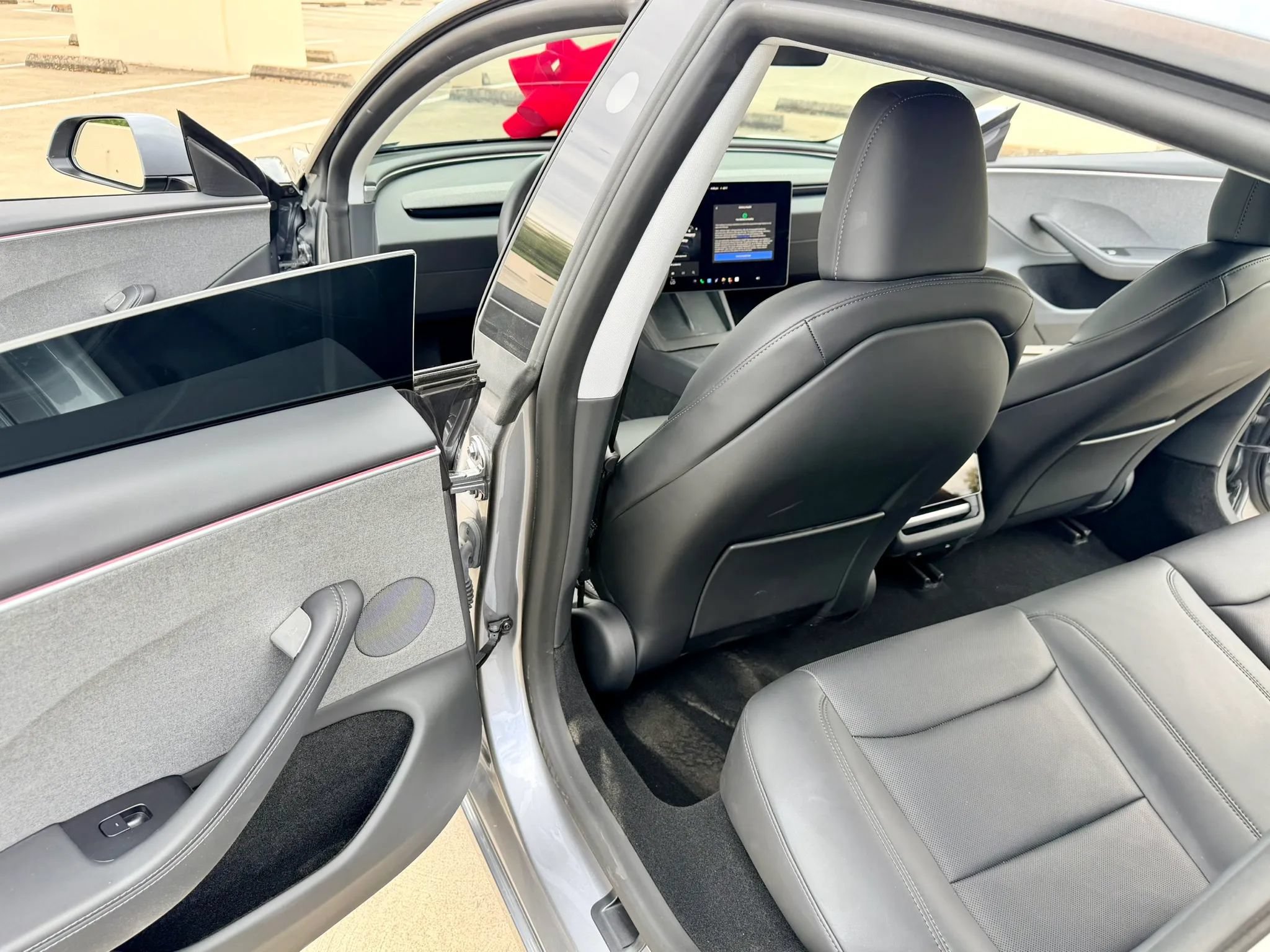 Used 2025 Tesla Model 3 Long Range RWD image 37