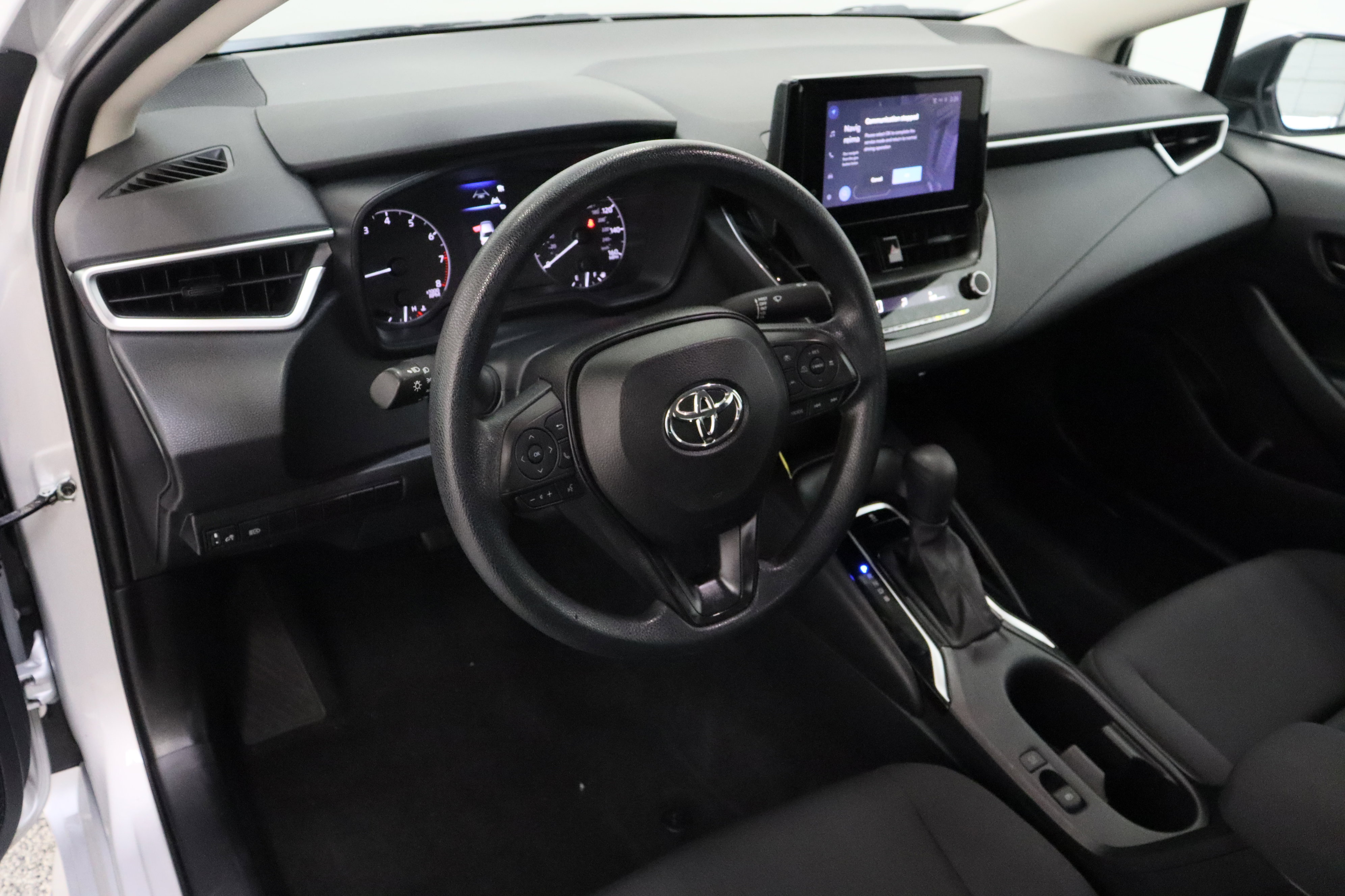 Used 2024 Toyota Corolla LE FWD image 13