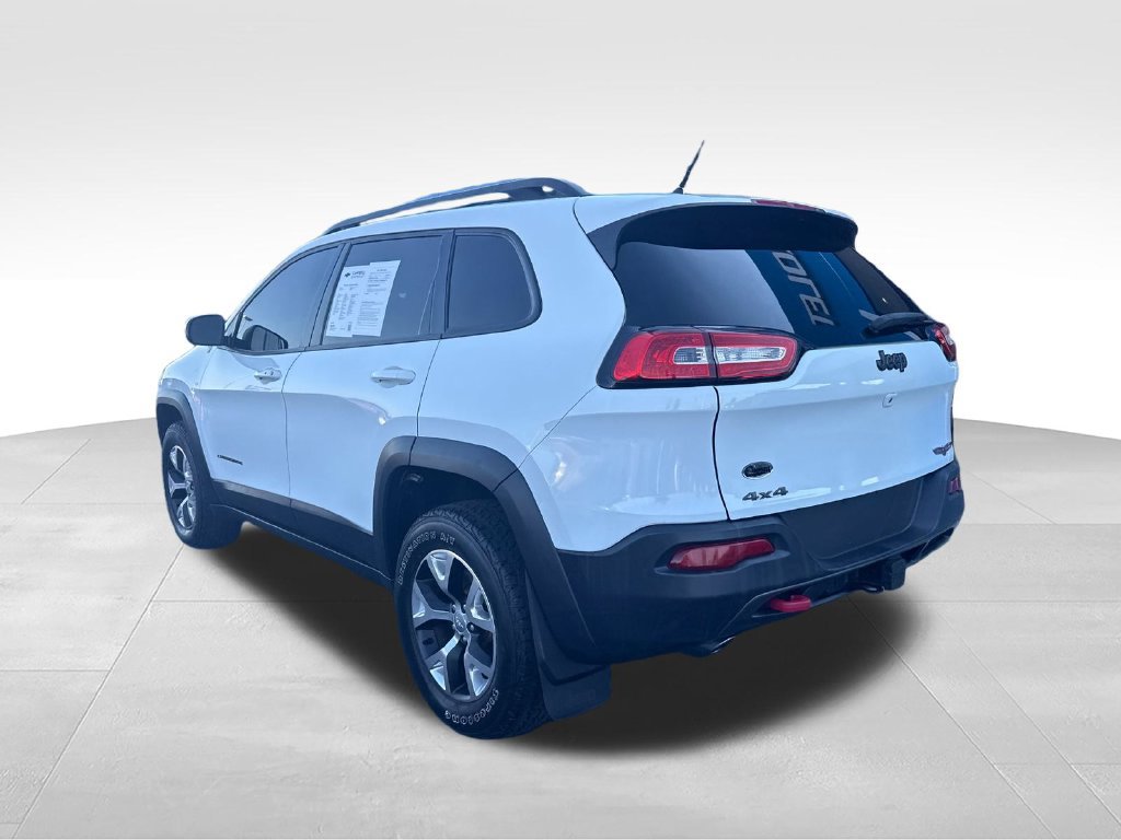 Used 2015 Jeep Cherokee Trailhawk w/ Comfort/Convenience Group AWD/4WD image 3