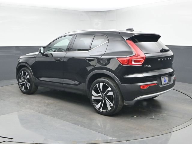 Used 2023 Volvo XC40 B5 Plus w/ Protection Package Premier AWD/4WD image 7