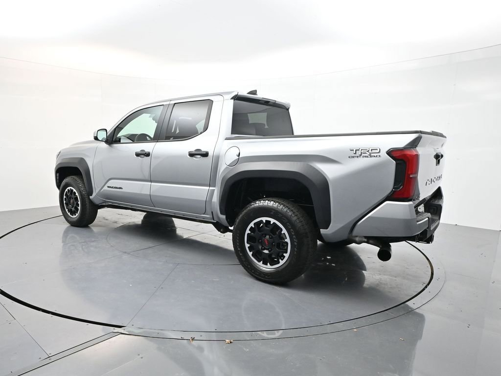 Used 2024 Toyota Tacoma TRD Off-Road image 5