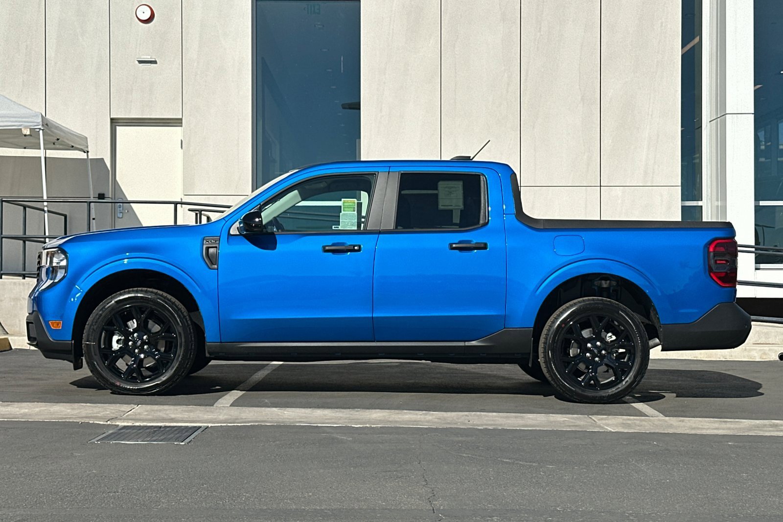 New 2025 Ford Maverick XLT w/ XLT Luxury Package image 6