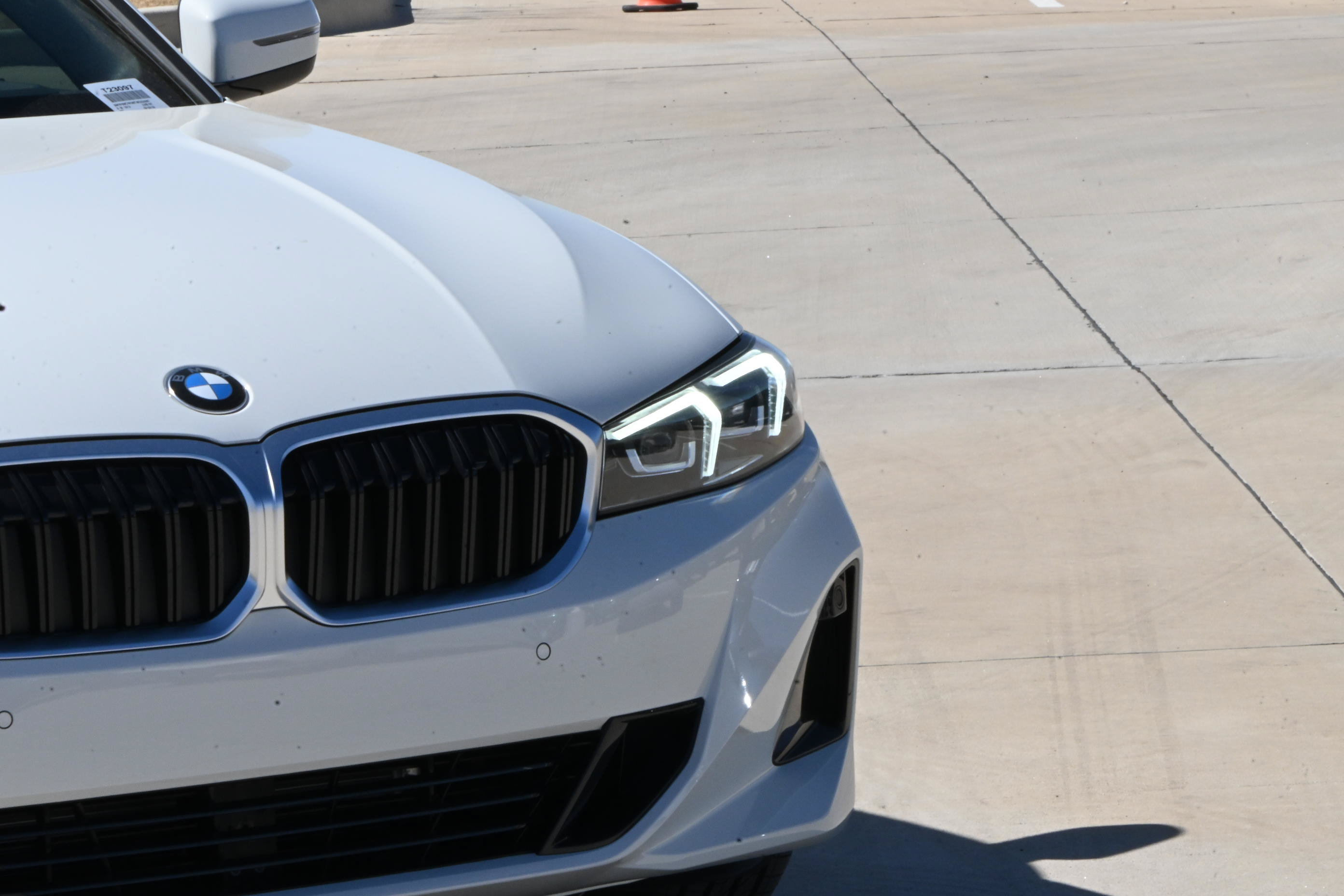 Used 2026 BMW 330i Sedan w/ Premium Package RWD image 6