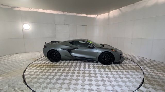 Used 2023 Chevrolet Corvette Z06 RWD image 4
