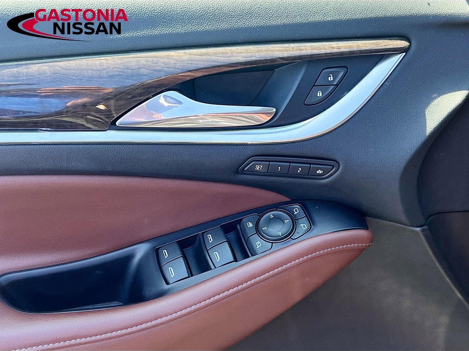 Used 2018 Buick Enclave Avenir w/ Avenir Technology Package image 23