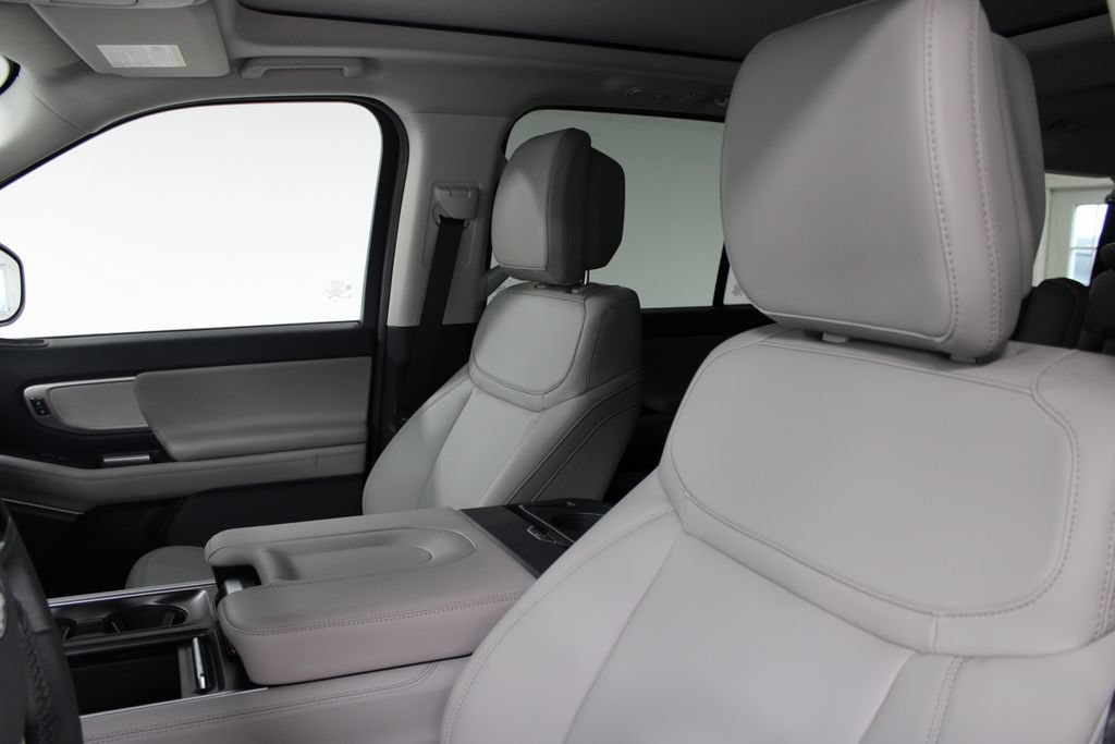 New 2027 Ford Expedition Max Active AWD/4WD image 13