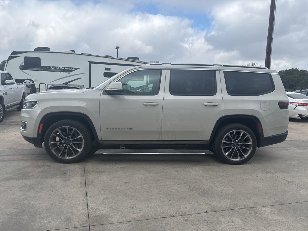 Used 2022 Jeep Wagoneer Series III w/ Premium Group I image 17