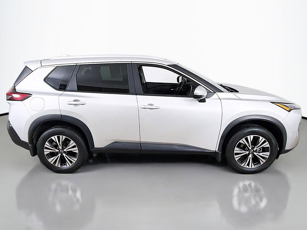 Used 2023 Nissan Rogue SV w/ SV Premium Package image 12