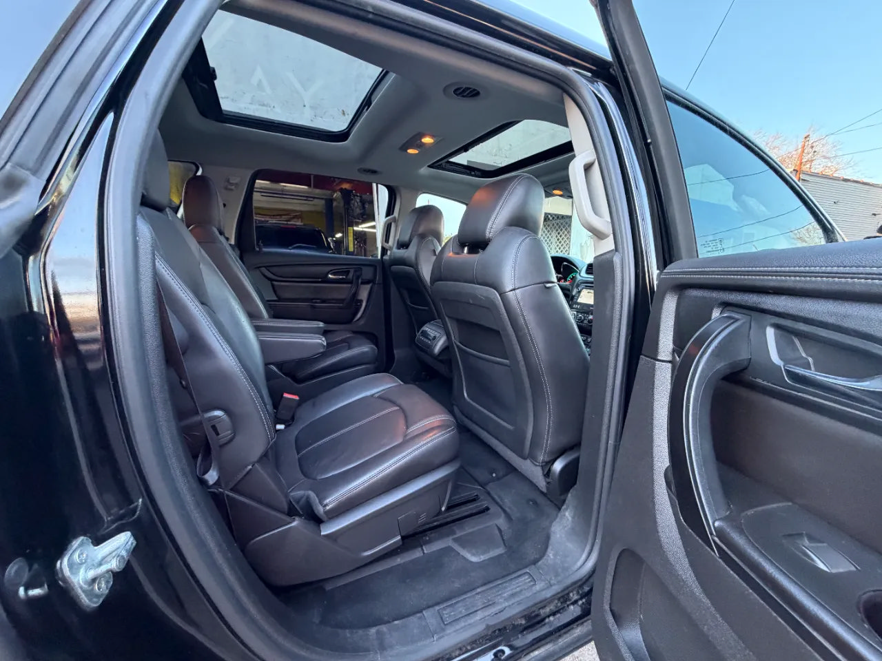 Used 2017 Chevrolet Traverse LT AWD/4WD image 29