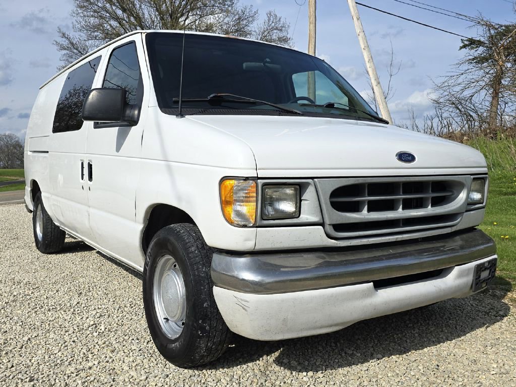 Used 2002 Ford E-150 and Econoline 150 RWD image 11