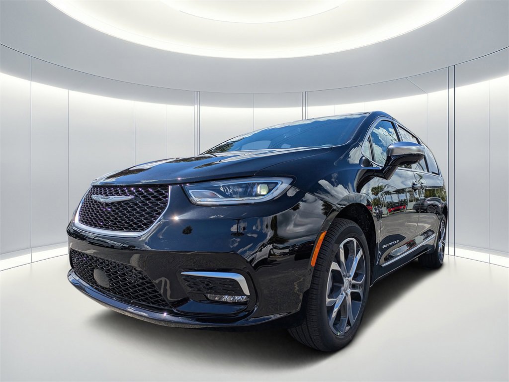 New 2026 Chrysler Pacifica Pinnacle image 7