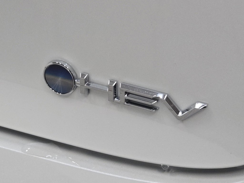 New 2026 Toyota Prius LE image 16