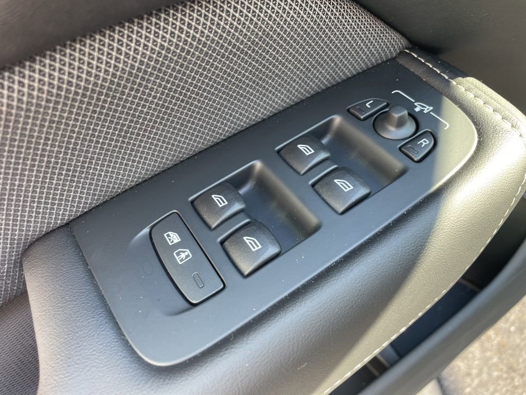 Certified 2024 Volvo XC60 T8 Polestar image 20