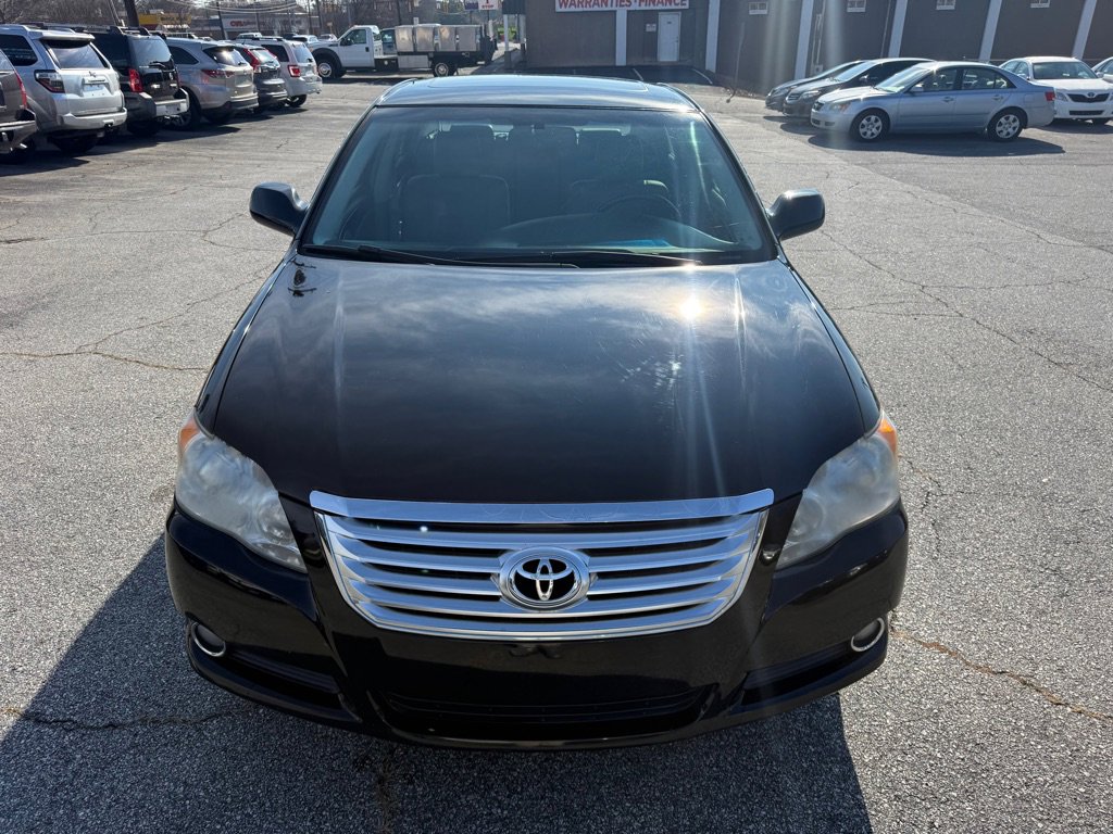 Used 2009 Toyota Avalon Limited image 2