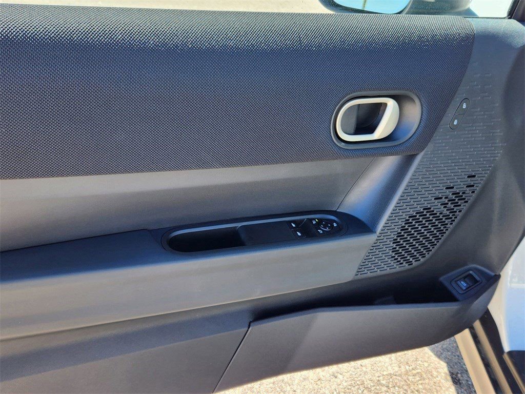 Used 2025 MINI Cooper S FWD image 8