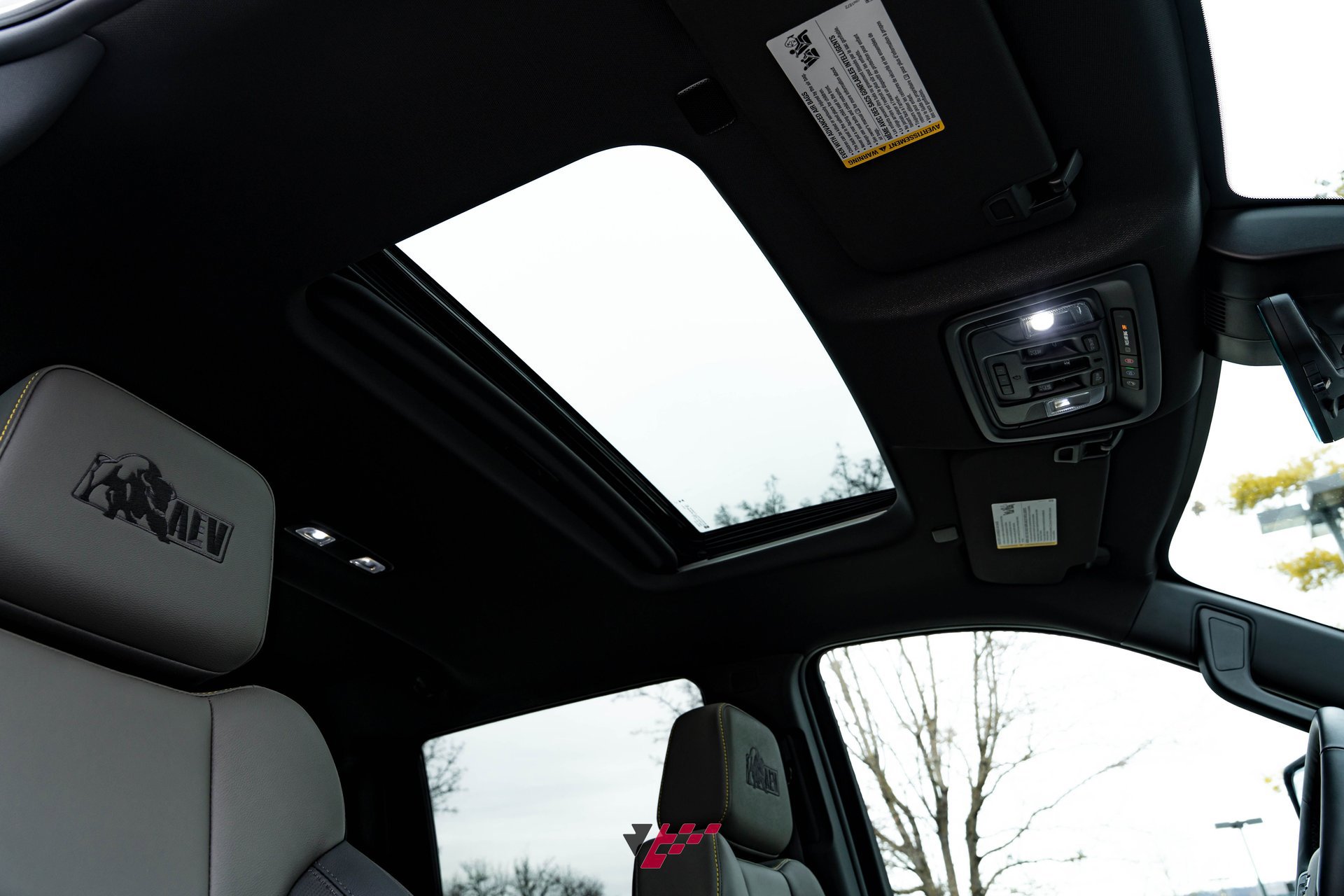 Used 2024 Chevrolet Silverado 2500 ZR2 w/ ZR2 Bison Edition image 9