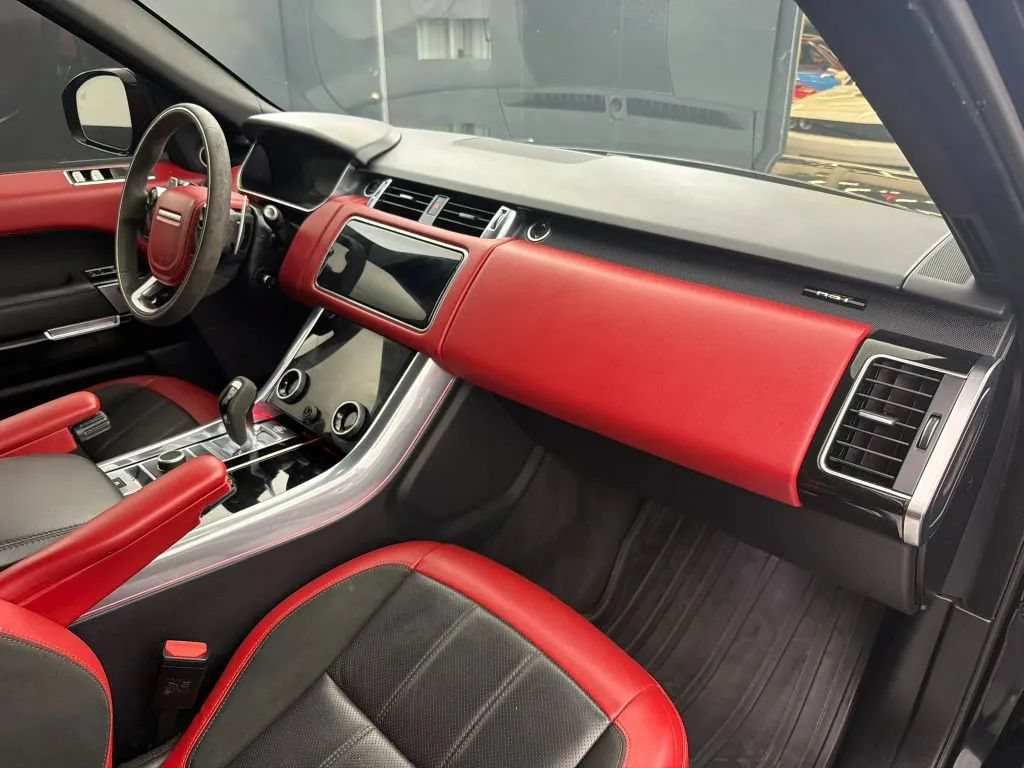 Used 2022 Land Rover Range Rover Sport HST AWD/4WD image 27