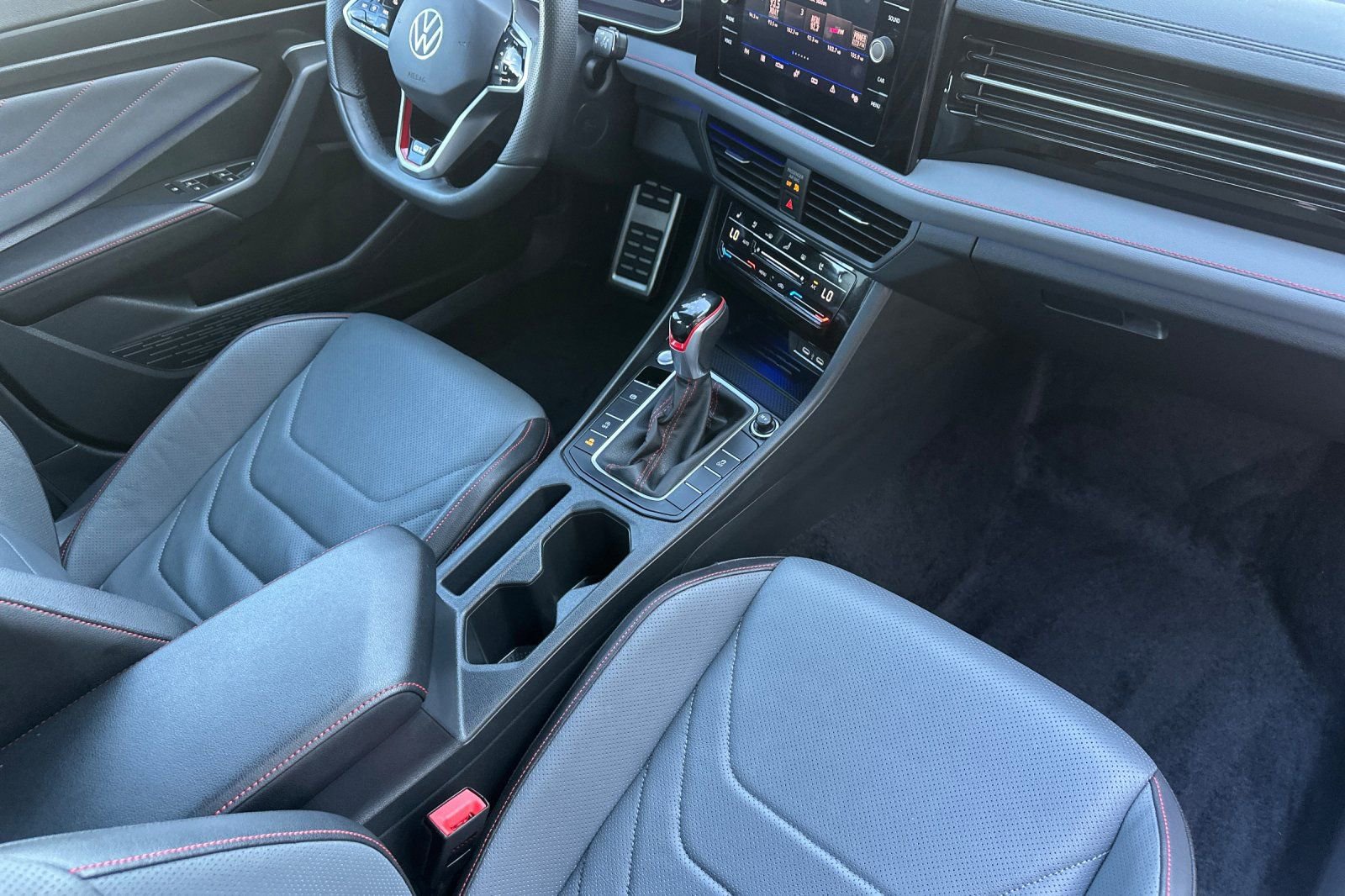 Used 2025 Volkswagen Jetta GLI Autobahn image 15