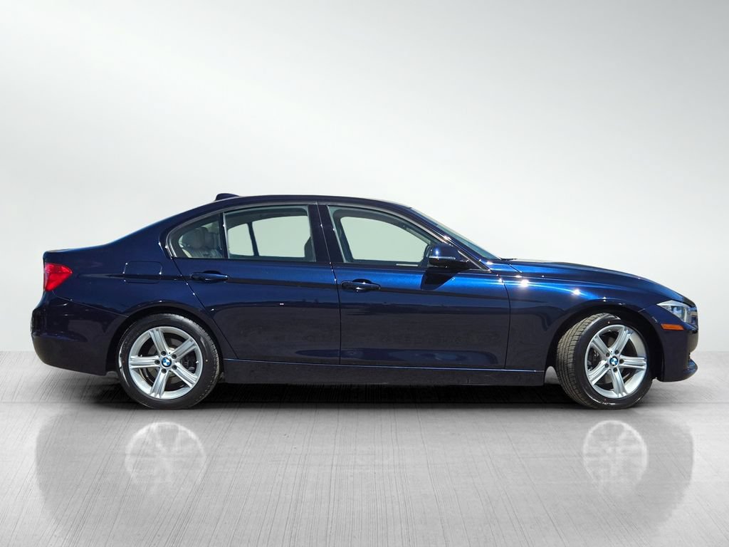 Used 2015 BMW 328i Sedan RWD image 4