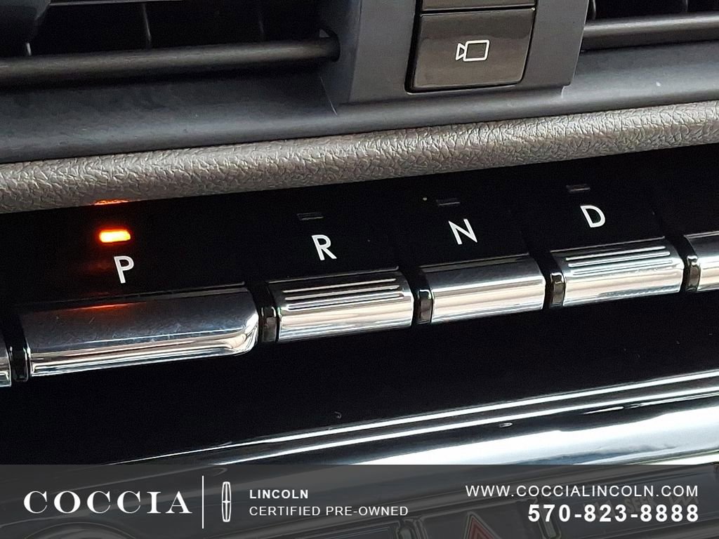 Used 2022 Lincoln Corsair AWD w/ Equipment Group 101A image 14