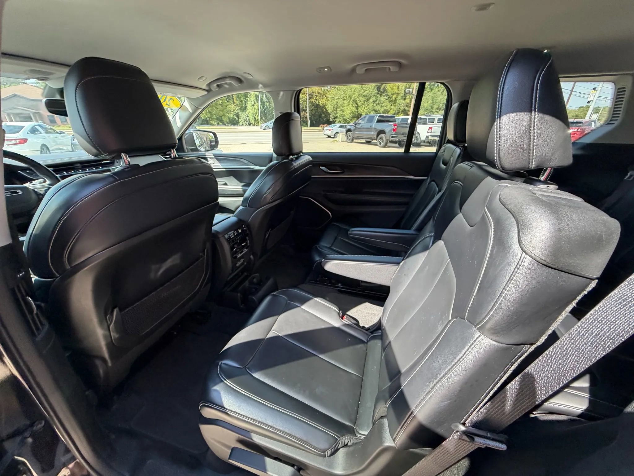 Used 2021 Jeep Grand Cherokee L Limited image 27