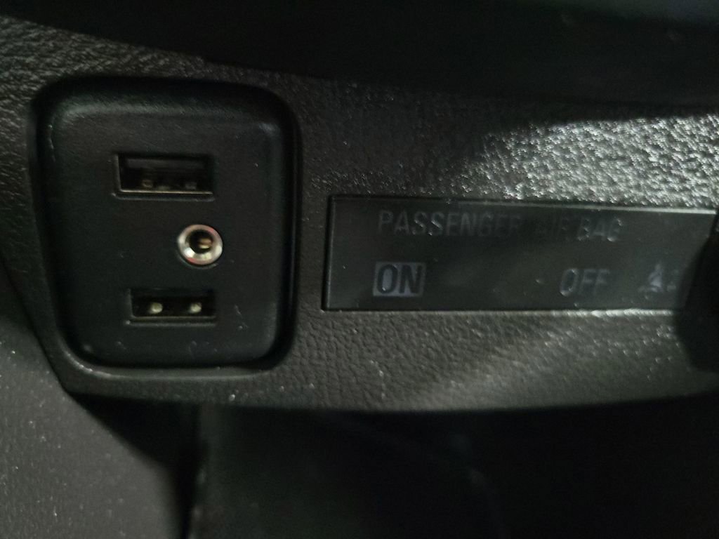 Used 2018 Chevrolet Trax LT w/ LT Convenience Package image 40