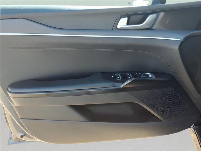 Used 2023 Kia K5 LXS image 21